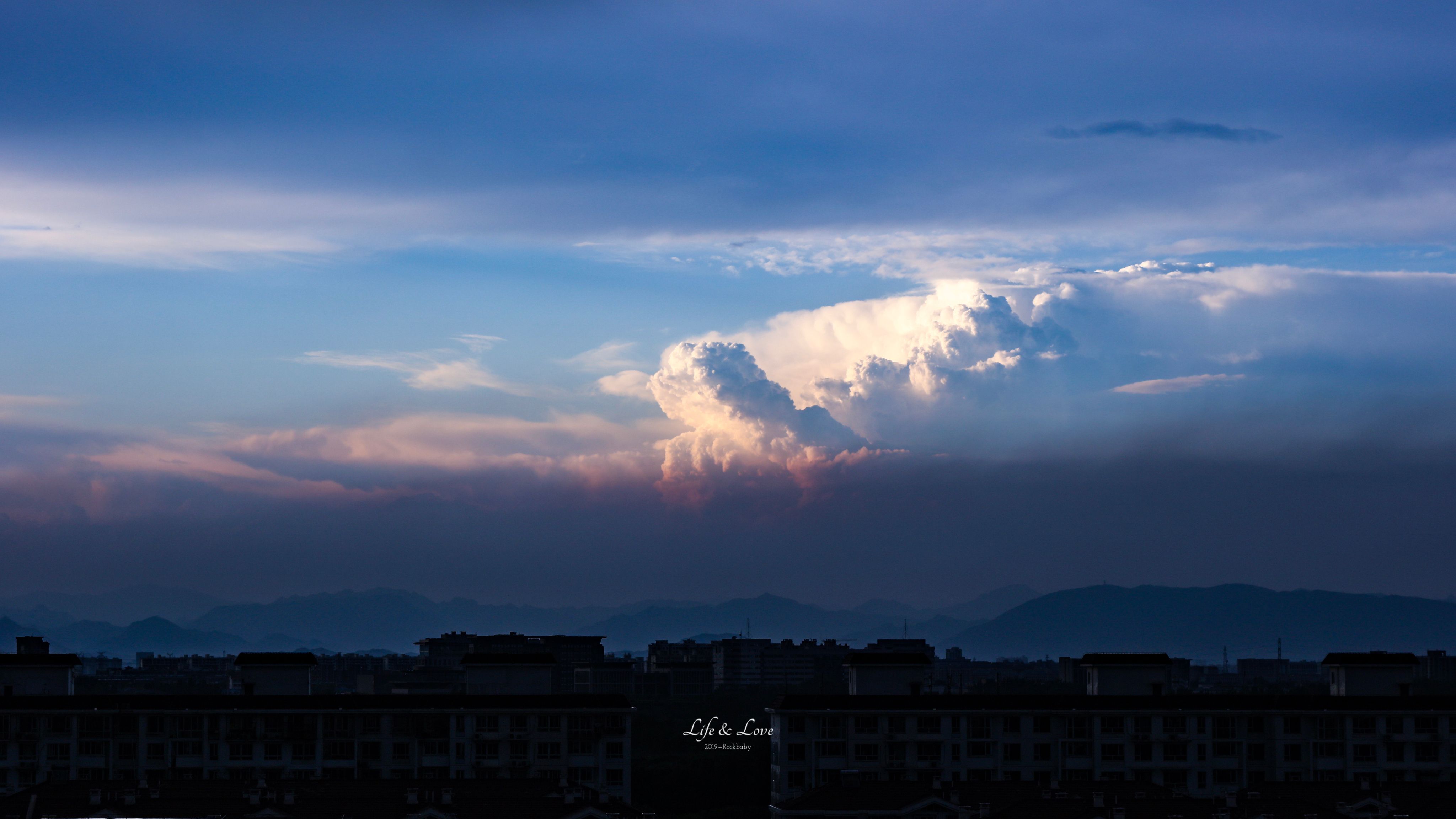 夜雨云商城（夜雨app怎么样）